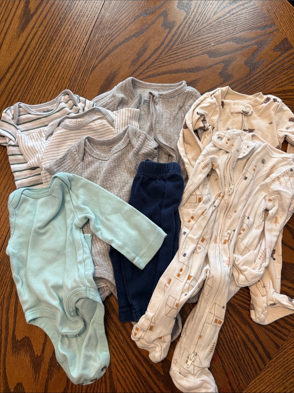 Newborn Random Bundle